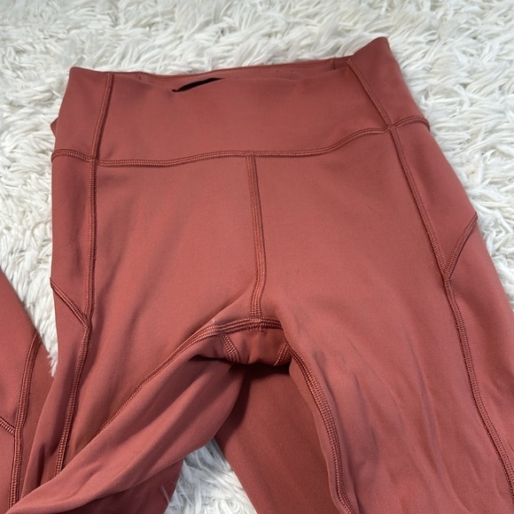Lululemon In Movement 7/8 Tight *Everlux 25" Red Bronzer - Picture 2 of 5